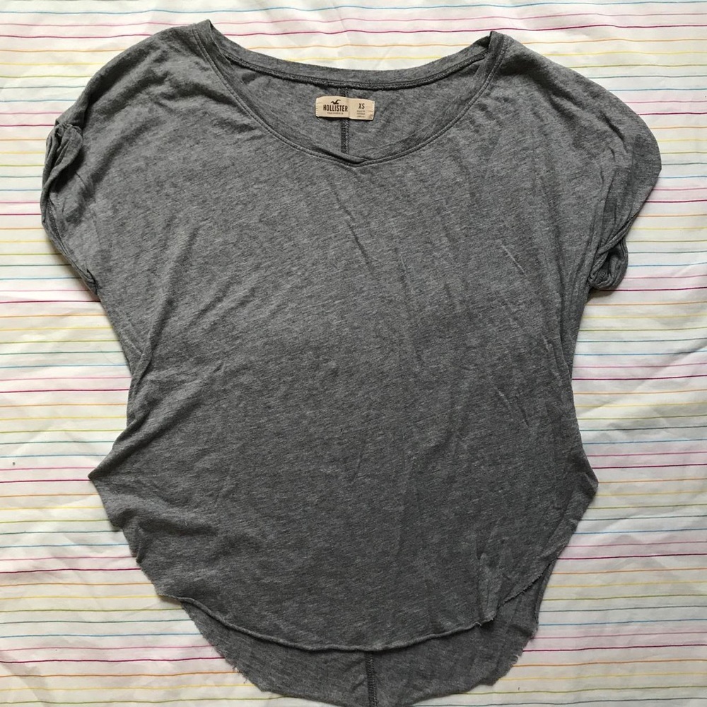 Hollister  Basic v-neck tee